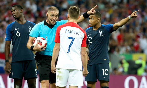 他曾在不少 他曾在不少